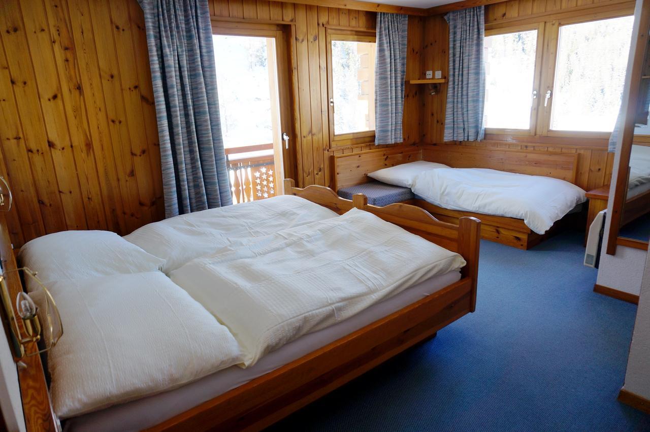 Hotel Garni Les Bouquetins Zinal Bagian luar foto