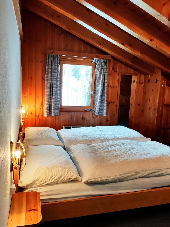 Hotel Garni Les Bouquetins Zinal Bagian luar foto